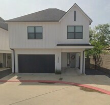 256 Estates Cir in College Station, TX - Building Photo