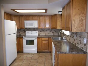 2056 Westbourne Dr in Loveland, CO - Building Photo - Building Photo