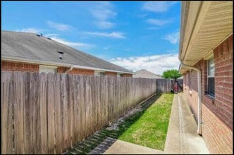 921 Sun Meadow St, Unit 921 Sun Meadow in College Station, TX - Foto de edificio - Building Photo