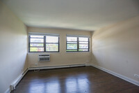 625 W Cornelia Ave, Unit #285 in Chicago, IL - Building Photo - Building Photo