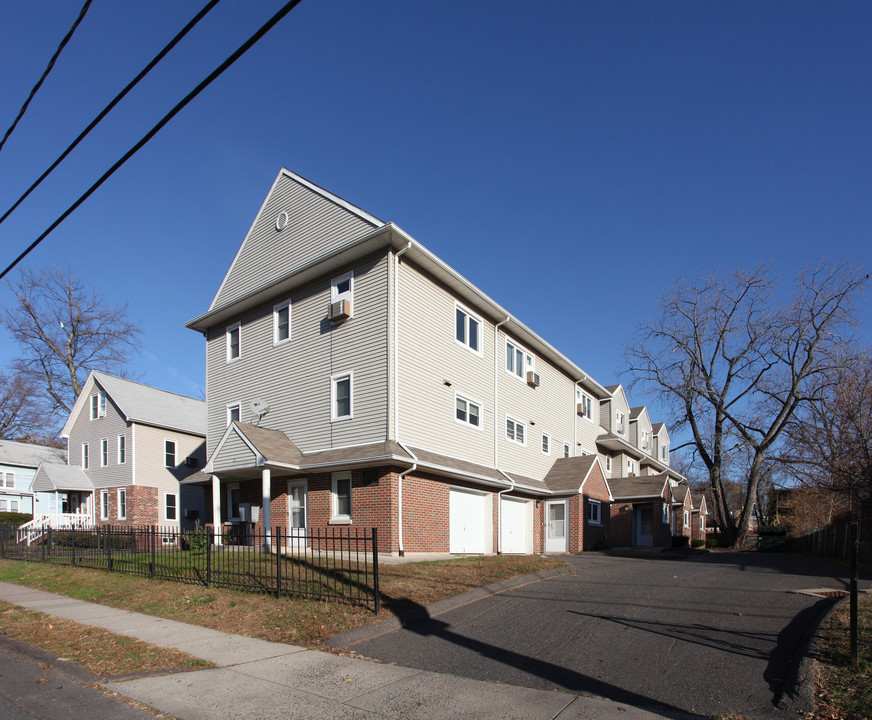 110-120 Martin St in Hartford, CT - Building Photo