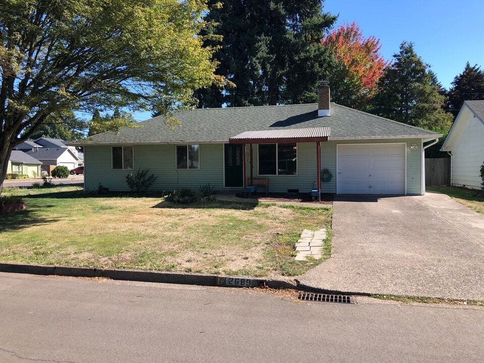 2689 York St in Eugene, OR - Building Photo