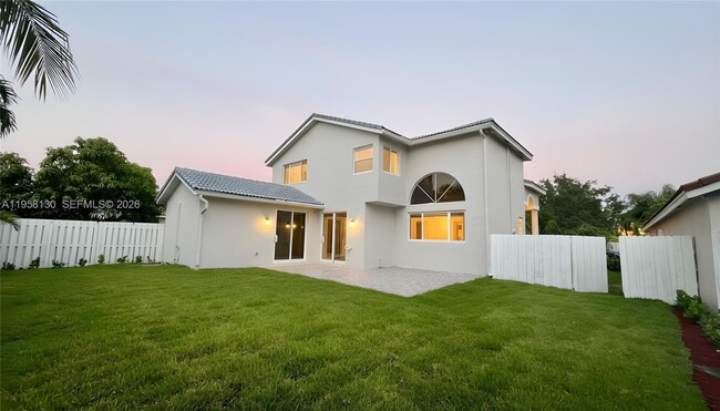 212 SW 179th Ave in Pembroke Pines, FL - Building Photo - Building Photo