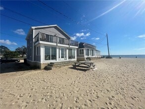 21 Seaside Ln in Old Lyme, CT - Building Photo - Building Photo