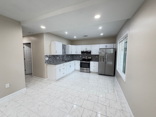 921 Brentwood Ave in Louisville, KY - Building Photo - Building Photo