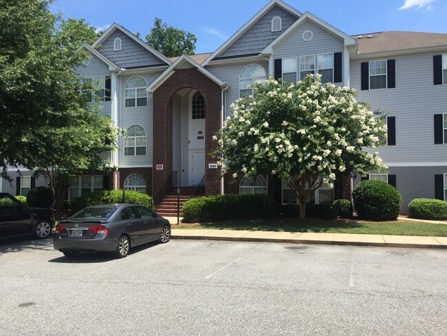 property at 3694-2D Cotswold Ave