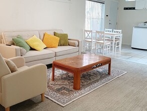 7337 Jubilee Av in Burnaby, BC - Building Photo - Building Photo