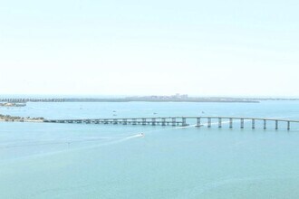 1331 Brickell Bay Dr, Unit 2403 in Miami, FL - Building Photo - Building Photo