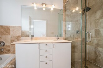 5644 N California Ave in Chicago, IL - Building Photo - Building Photo