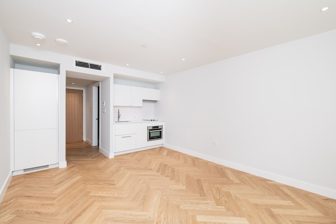 12 Commonwealth Ave, Unit 304 in Boston, MA - Foto de edificio