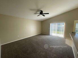 31348 Wrencrest Dr in Wesley Chapel, FL - Building Photo - Building Photo