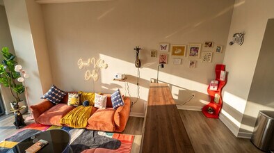 2000 US-29 in Washington, DC - Building Photo - Building Photo