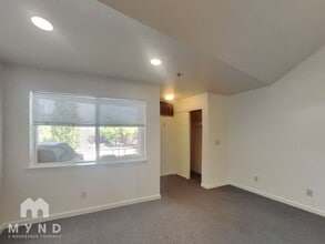 954 Berrum Ln in Reno, NV - Building Photo - Building Photo