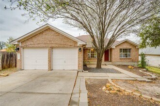 3807 Eagles Nest St in Round Rock, TX - Building Photo - Building Photo