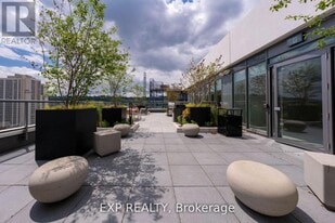 212 King William St in Hamilton, ON - Building Photo