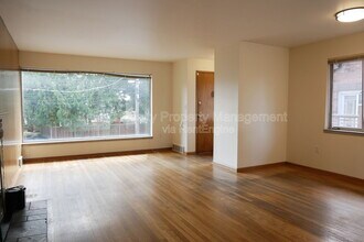 708 N 80th St in Seattle, WA - Building Photo - Building Photo