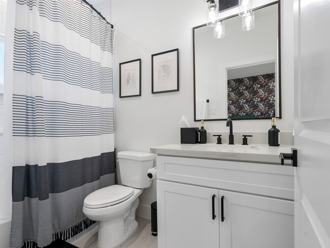 property at 1807 Lee St