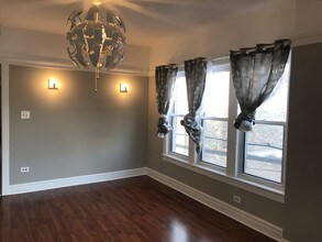 1540 N Hamlin Ave in Chicago, IL - Building Photo - Building Photo