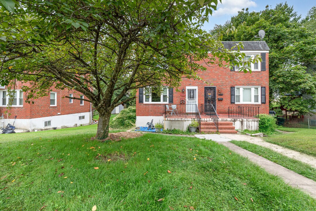4607 Parkwood Ave in Baltimore, MD - Building Photo