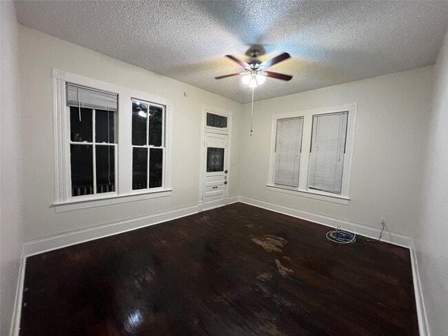 2115 State St in Houston, TX - Foto de edificio - Building Photo