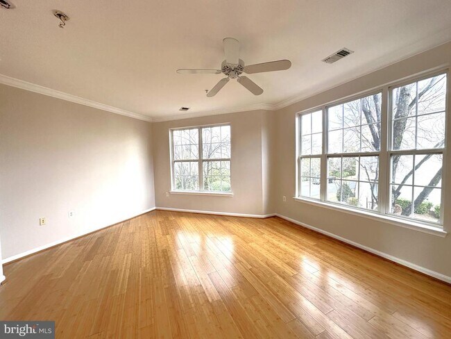 21798 Jarvis Square in Ashburn, VA - Building Photo - Building Photo