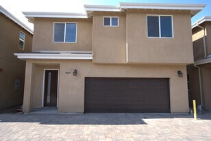 17639 W Vuong Pl in Northridge, CA - Building Photo