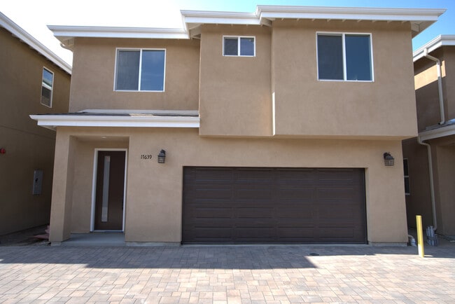 property at 17639 W Vuong Pl