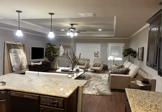 165 Oakview Ct in Longview, TX - Building Photo - Building Photo