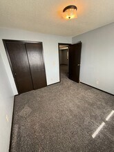 3108 Sycamore Terrace in Sioux City, IA - Building Photo - Building Photo