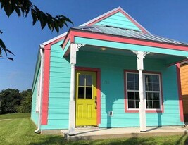 1426 General Mouton Ave in Lafayette, LA - Building Photo