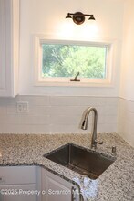 651 Paupack St in Hawley, PA - Building Photo - Building Photo