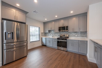 44 South St, Unit 1 in New Providence, NJ - Building Photo - Building Photo