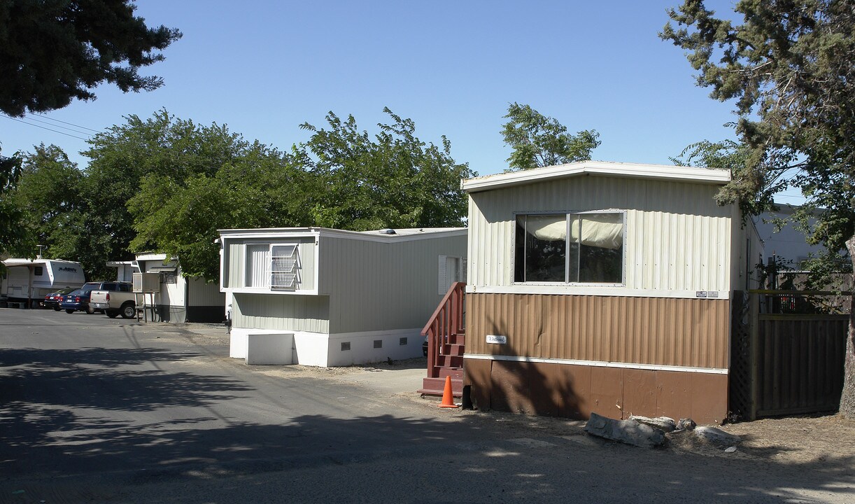 Kennedy Mobile Home Park in Oakley, CA - Building Photo