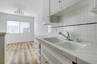 3663 Mentone Ave in Los Angeles, CA - Building Photo - Building Photo