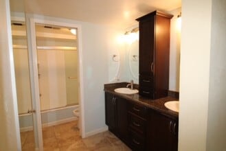 431 Nahua St in Honolulu, HI - Building Photo - Building Photo