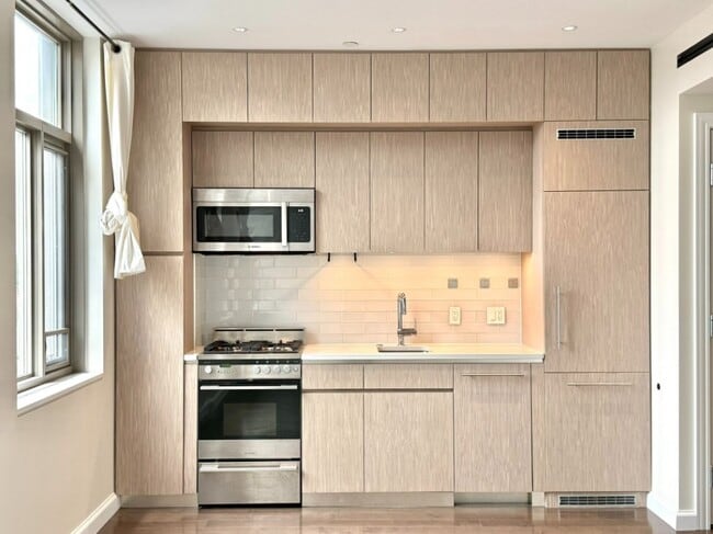 property at 43 Westland Ave