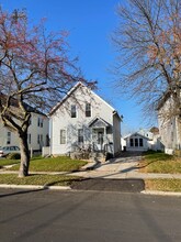 1328 Geele Ave in Sheboygan, WI - Building Photo - Building Photo