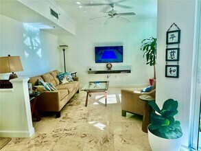 9172 Collins Ave in Surfside, FL - Building Photo - Building Photo
