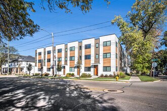 937 Fulton St W in Grand Rapids, MI - Building Photo - Building Photo