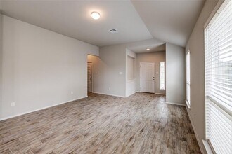 120 Lyndon Dr in San Marcos, TX - Building Photo - Building Photo