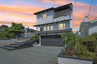 120 Avenida Santa Margarita in San Clemente, CA - Foto de edificio - Building Photo