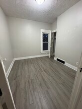 50 Rowland Ave, Unit 50 Rowland in Mansfield, OH - Foto de edificio - Building Photo