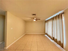 556 99th Ave N in Naples, FL - Building Photo - Building Photo
