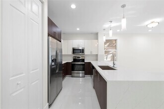 1432 SW 4th Ave in Fort Lauderdale, FL - Building Photo - Building Photo