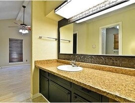 4920 Aventura Blvd in Orlando, FL - Building Photo