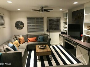 4740 E Tierra Buena Ln in Phoenix, AZ - Building Photo - Building Photo