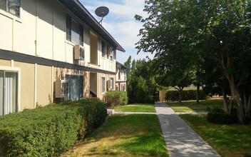 Pueblo Village Apartments in West Wendover, NV - Building Photo - Building Photo