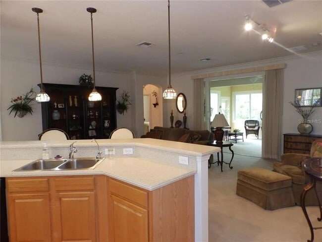 107 Heron Point Way in DeLand, FL - Building Photo - Building Photo