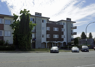 3846 Sunset St in Burnaby, BC - Building Photo - Building Photo