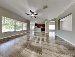 9909 Jasmine Brook Cir in Land O Lakes, FL - Building Photo - Building Photo